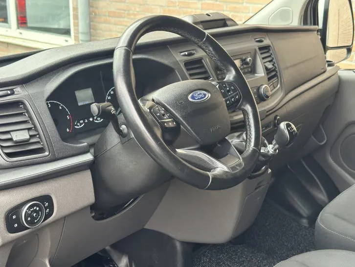 Ford Transit Custom 2021 photo 2