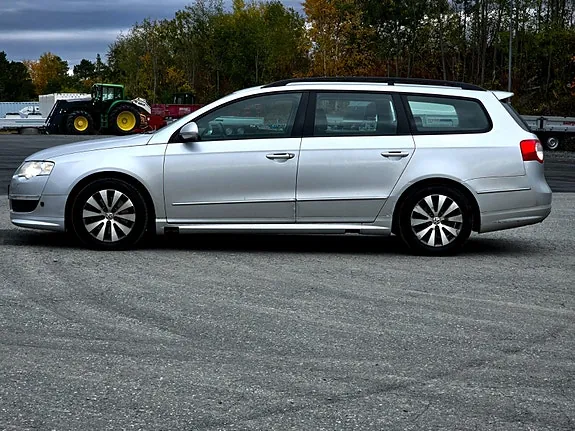 Volkswagen Passat 2010 photo 4