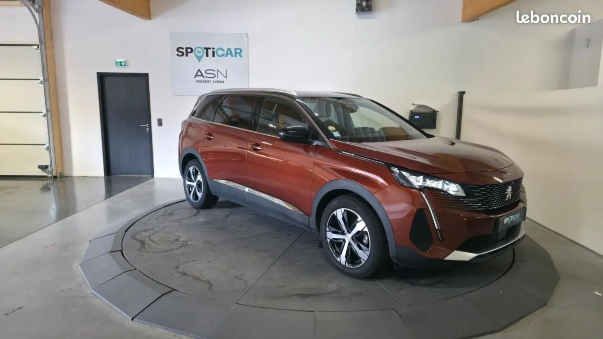 Peugeot 5008 2022 photo 2