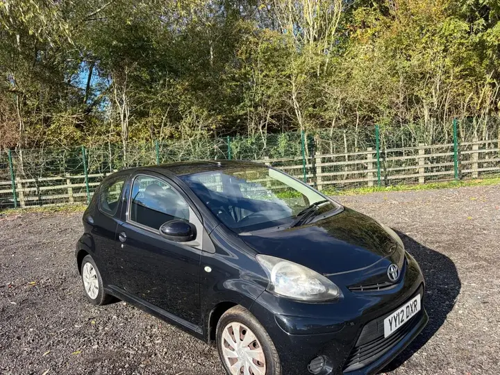 Toyota Aygo 2012 photo 2