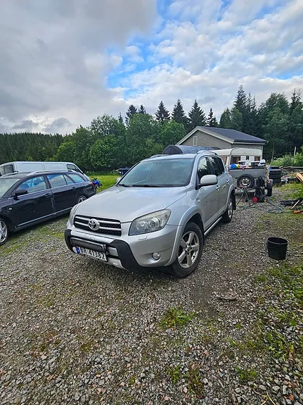 Toyota Rav4 2007 photo 3