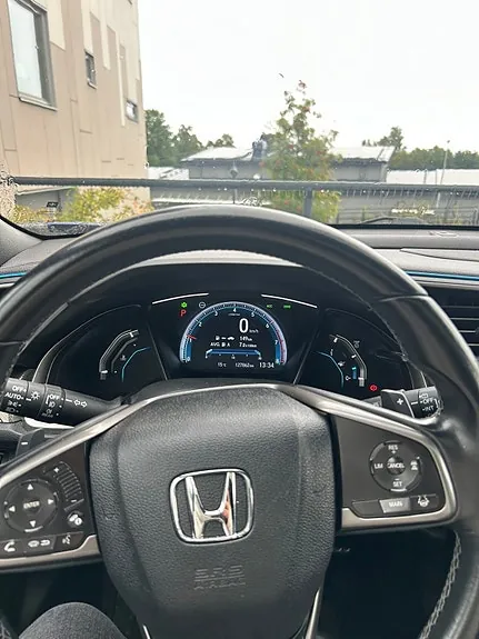 Honda Civic 2018 photo 2