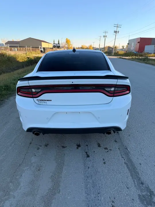 Dodge Charger 2021 photo 2