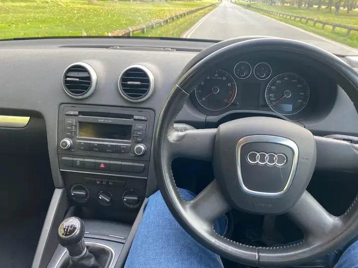 Audi A3 2010 photo 4