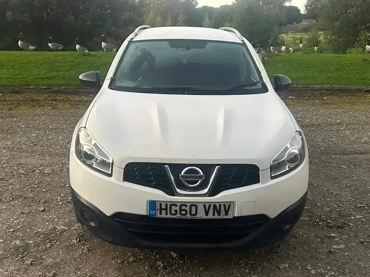 Nissan Qashqai 2011 photo 2