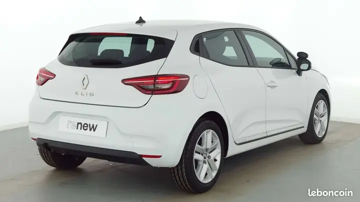 Renault Clio 2024 photo 2