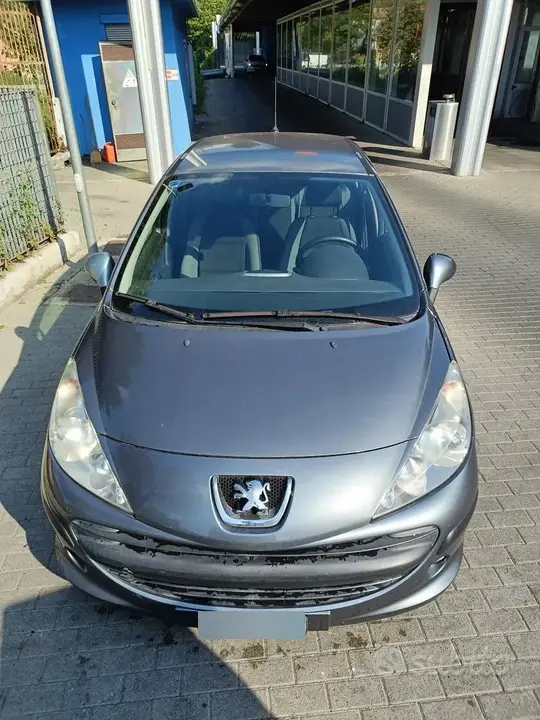 Peugeot 207 2009 photo 5