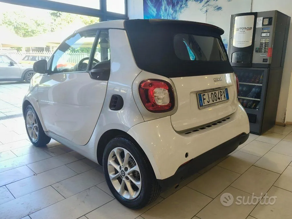 Smart Fortwo 2017 photo 5