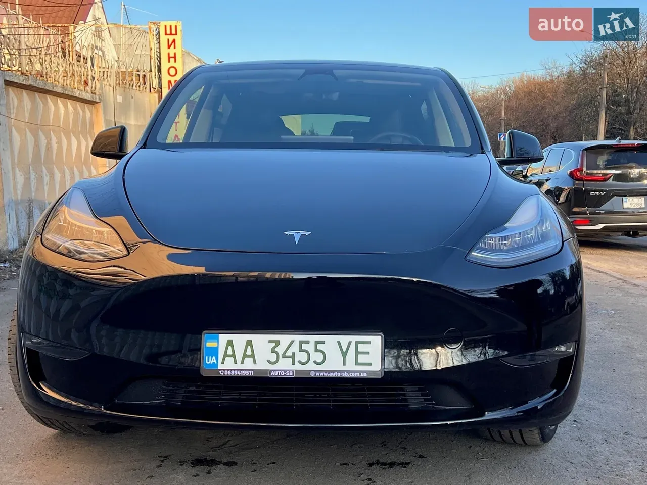 Tesla Model Y 2023 photo 2
