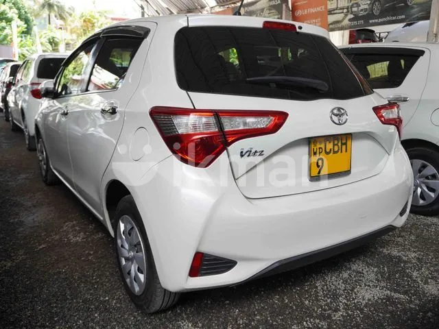 Toyota Vitz 2019 photo 4