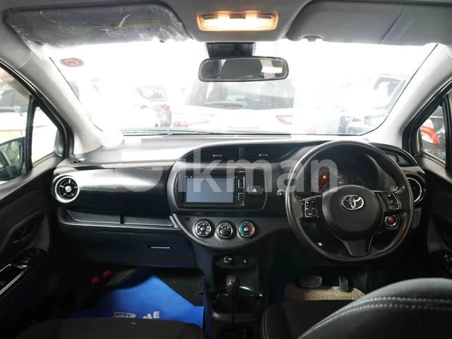 Toyota Vitz 2019 photo 3