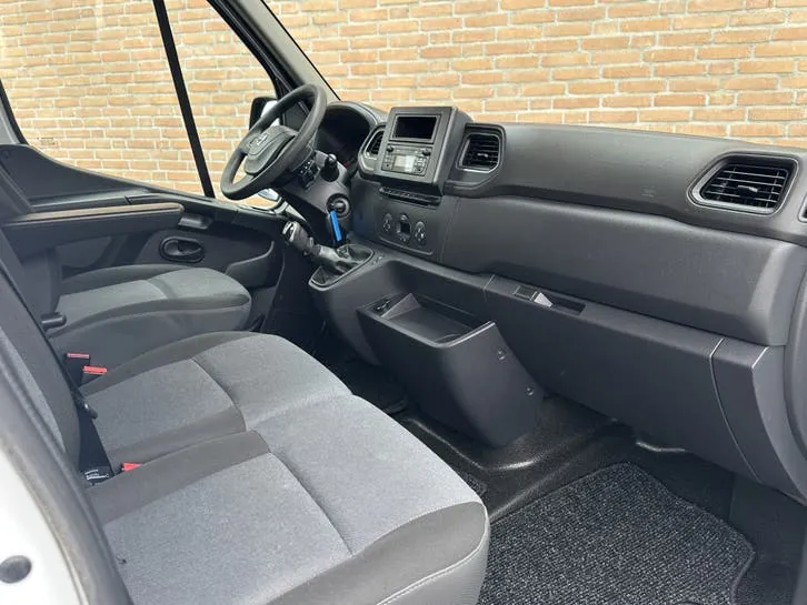Nissan Nv400 2020 photo 2