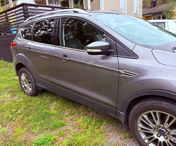 Ford Kuga 2013 photo 2