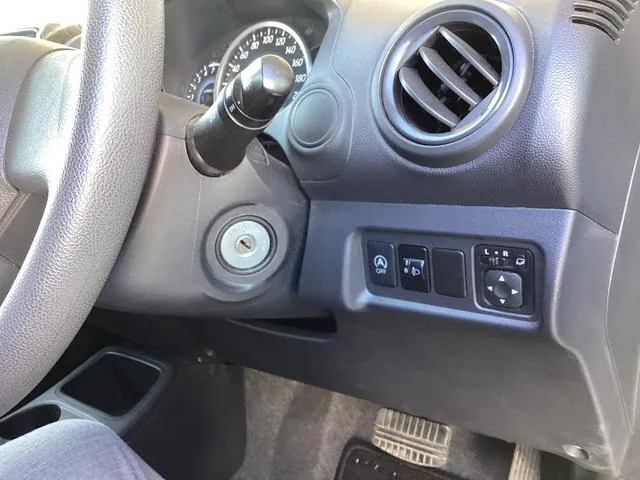 Mitsubishi Mirage 2012 photo 5