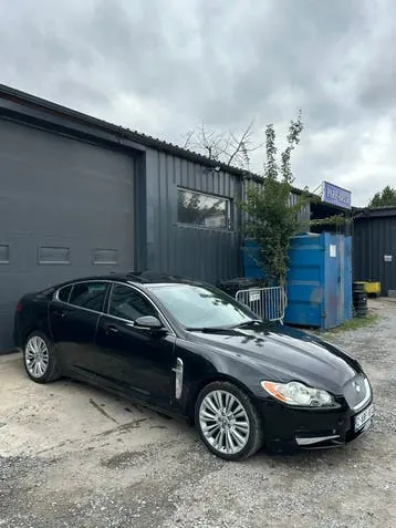 Jaguar Xf 2010 photo 3