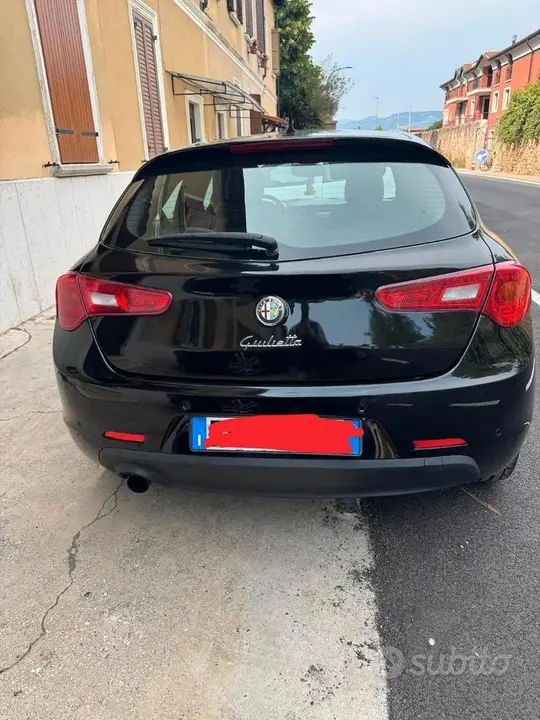 Alfa Romeo Giulietta 2010 photo 3