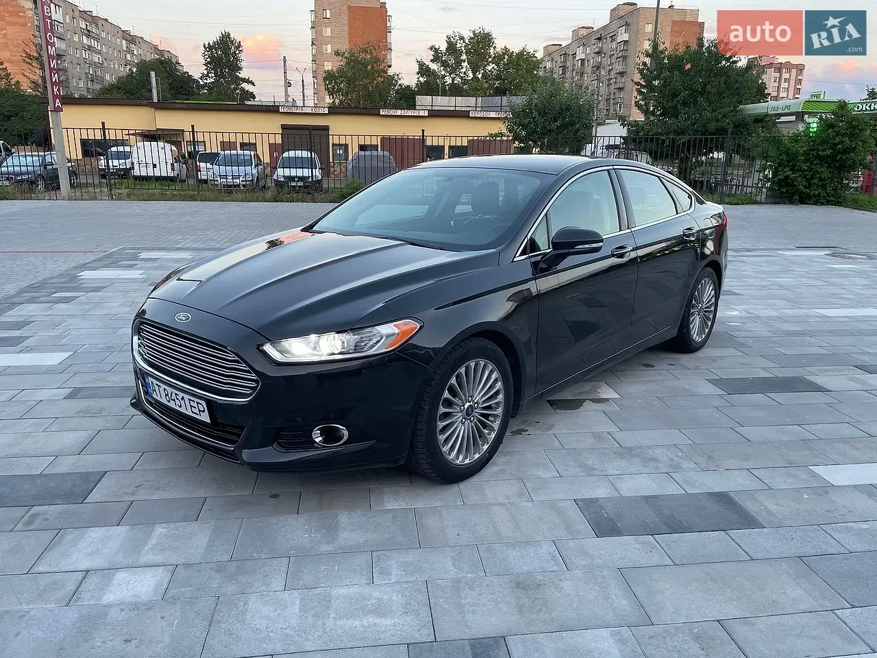 Ford Fusion 2013 photo 2