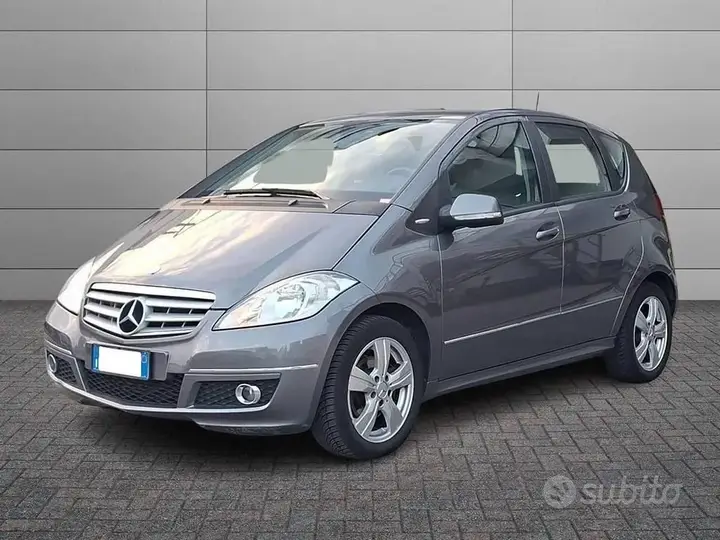 Mercedes-Benz A