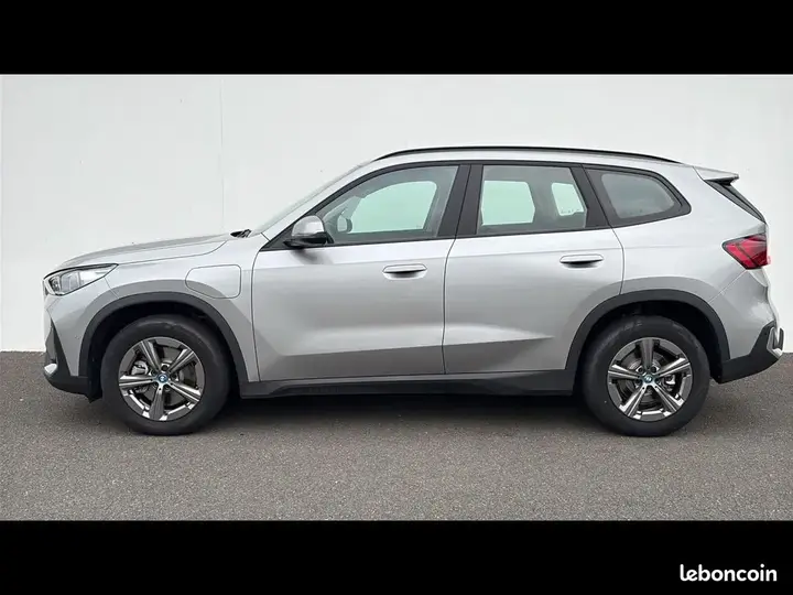 BMW X1 2023 photo 2