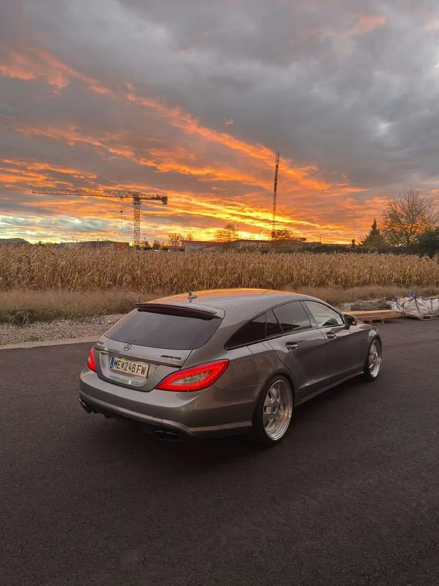 Mercedes-Benz Cls-Class 2012 photo 2