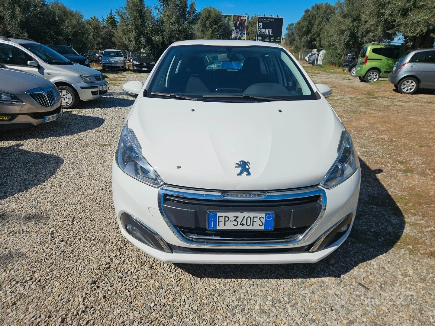 Peugeot 208 2018 photo 2