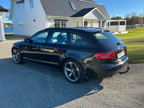 Audi A4 2012 photo 4