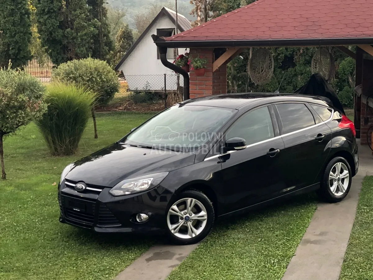 Ford Focus 2011 photo 2
