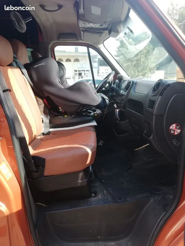 Renault Master 2010 photo 3