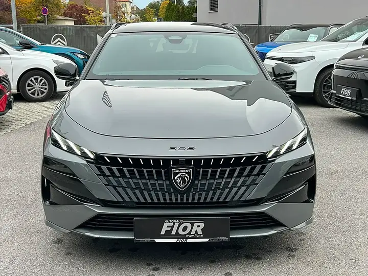 Peugeot 308 2025 photo 2