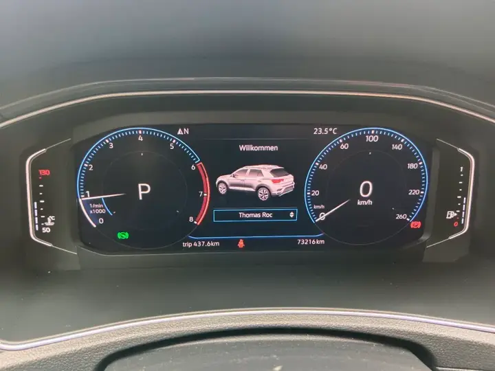 Volkswagen T-Roc 2019 photo 2