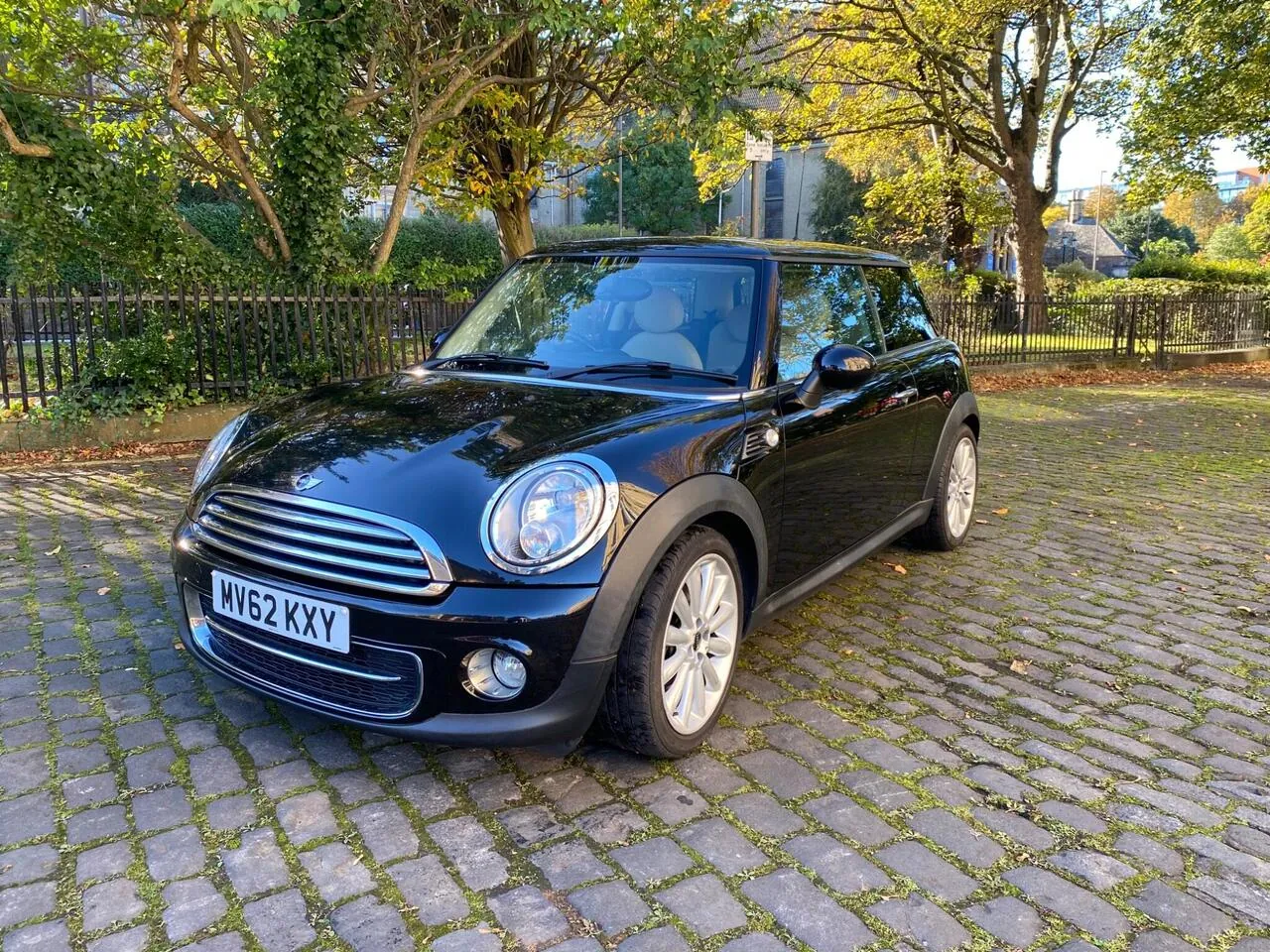Mini Cooper D 2012 photo 3