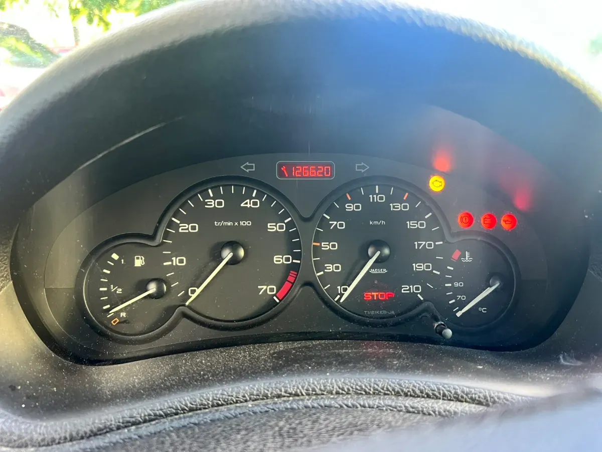 Peugeot 206 2001 photo 2