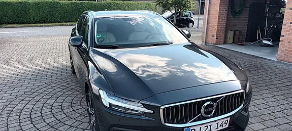 Volvo V60 2020 photo 2