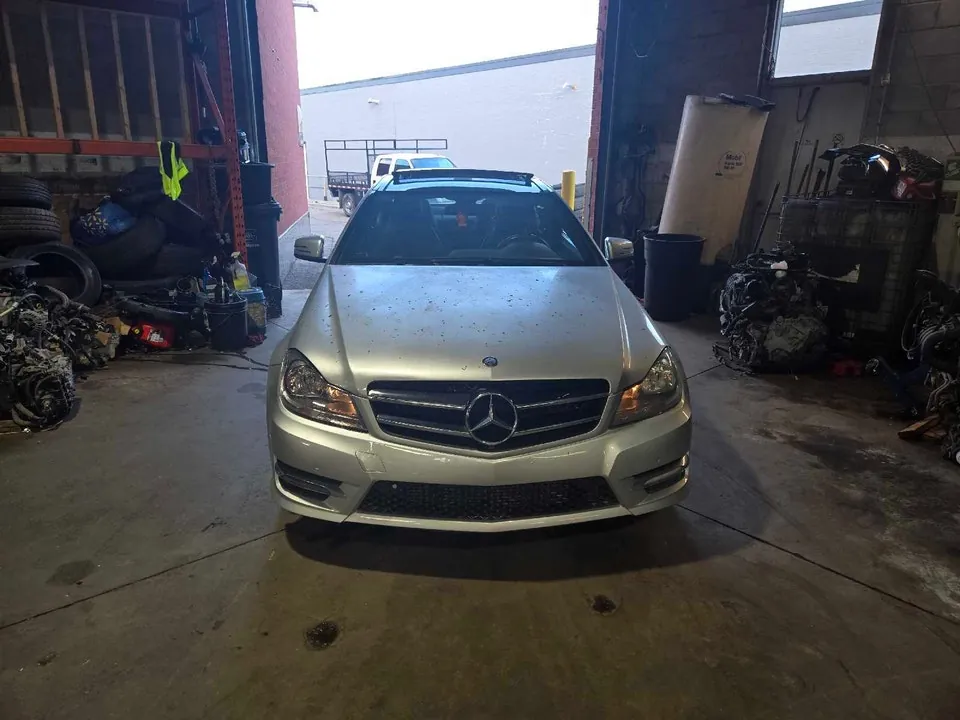 Mercedes-Benz C-Class 2012 photo 4