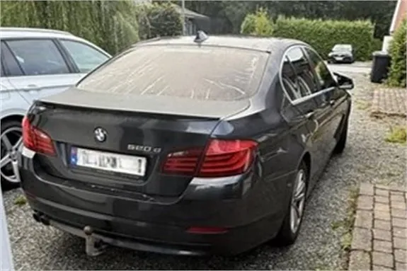 BMW 5Series 2011 photo 2