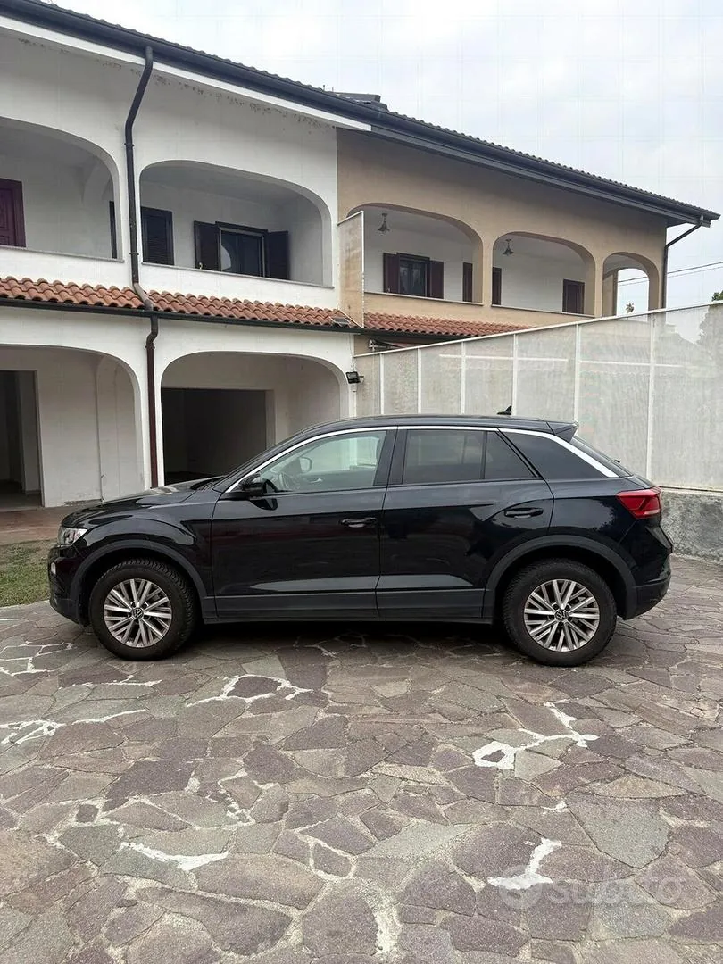 Volkswagen T-Roc 2021 photo 3