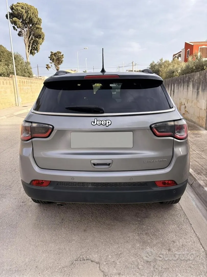 Jeep Compass 2018 photo 2