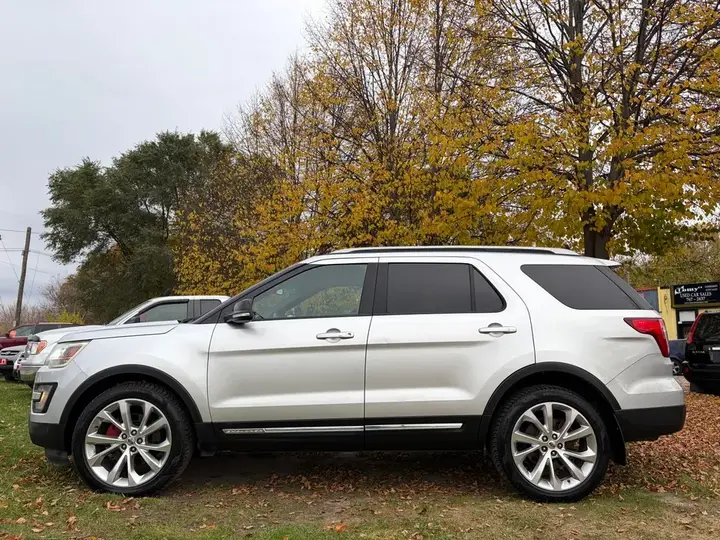 Ford Explorer 2016 photo 3