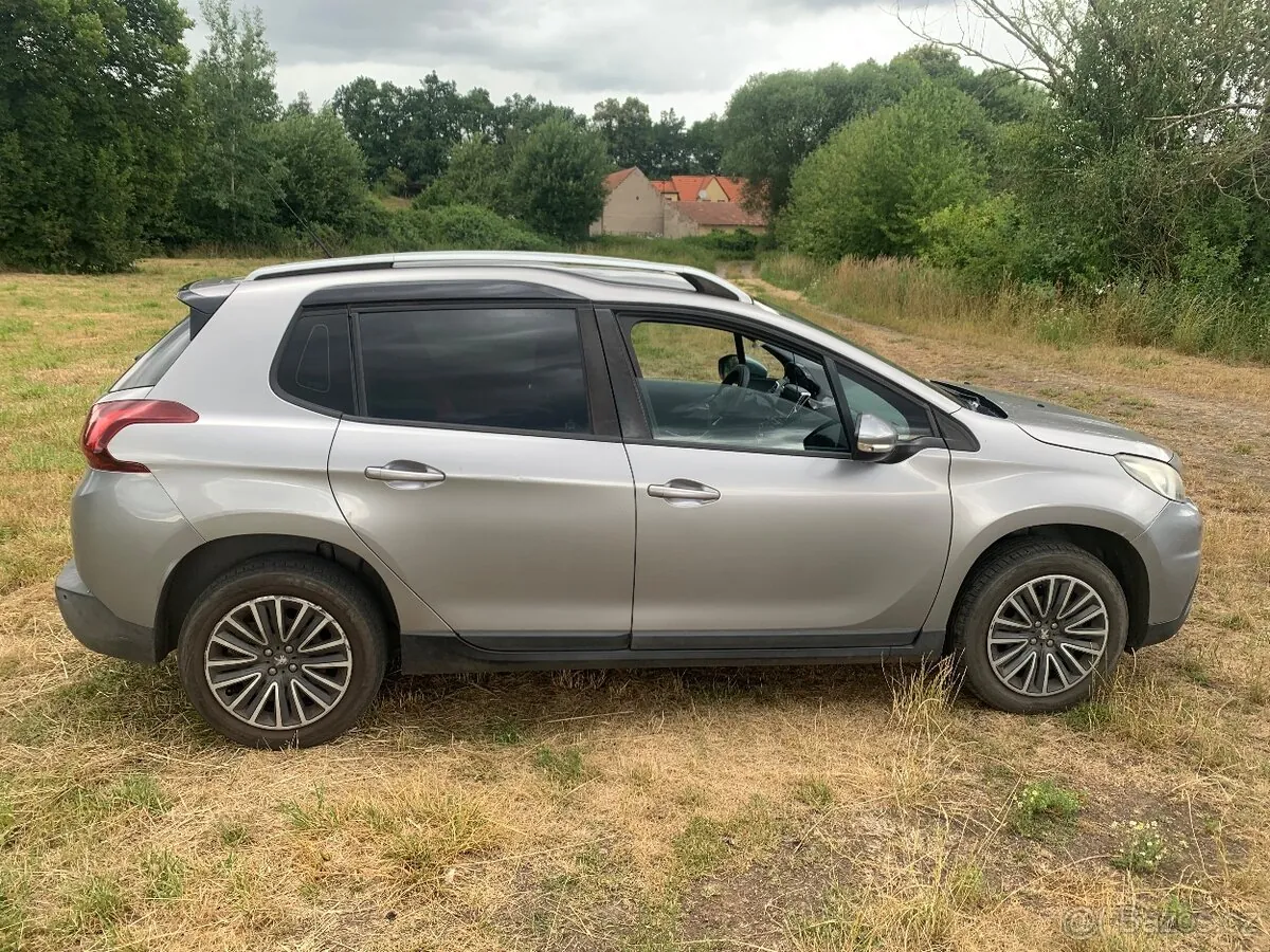 Peugeot 2008 2008 photo 2