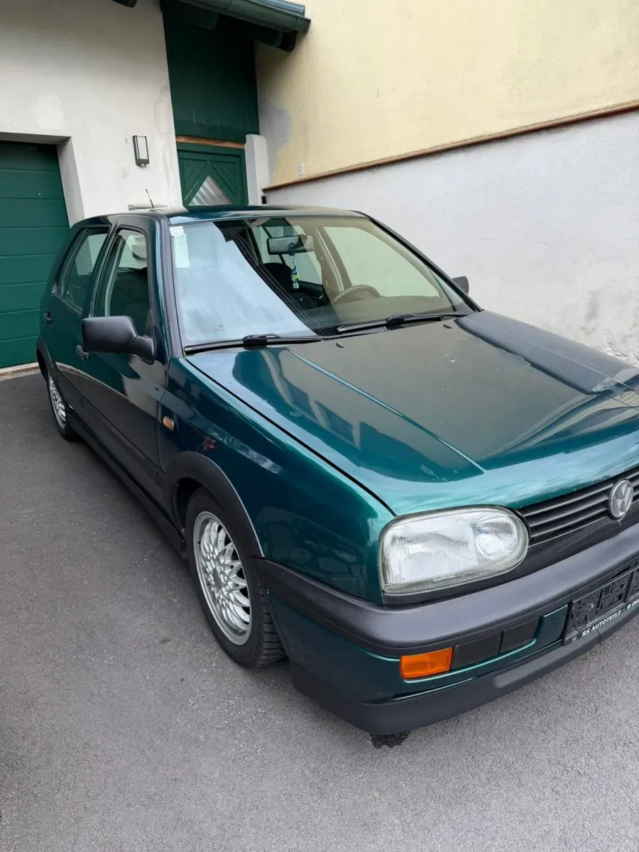 Volkswagen Golf 1996 photo 2