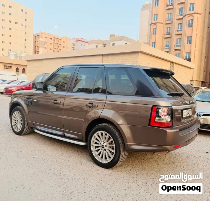 Land Rover Range Rover Sport 2013 photo 4