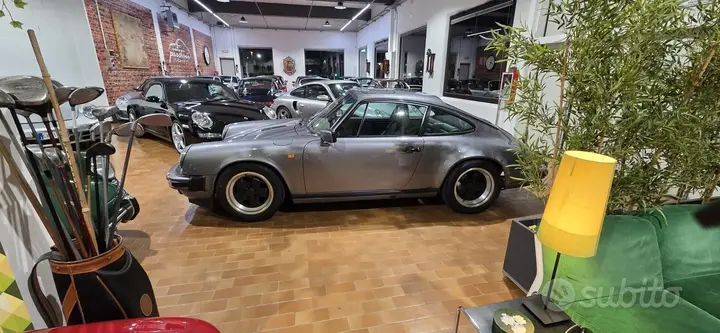 Porsche 911 1986 photo 2