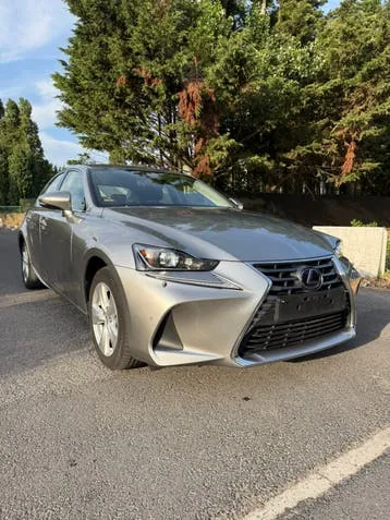 Lexus Is 2018 photo 3