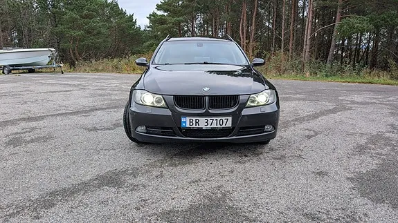 BMW 325Xi 2006 photo 3