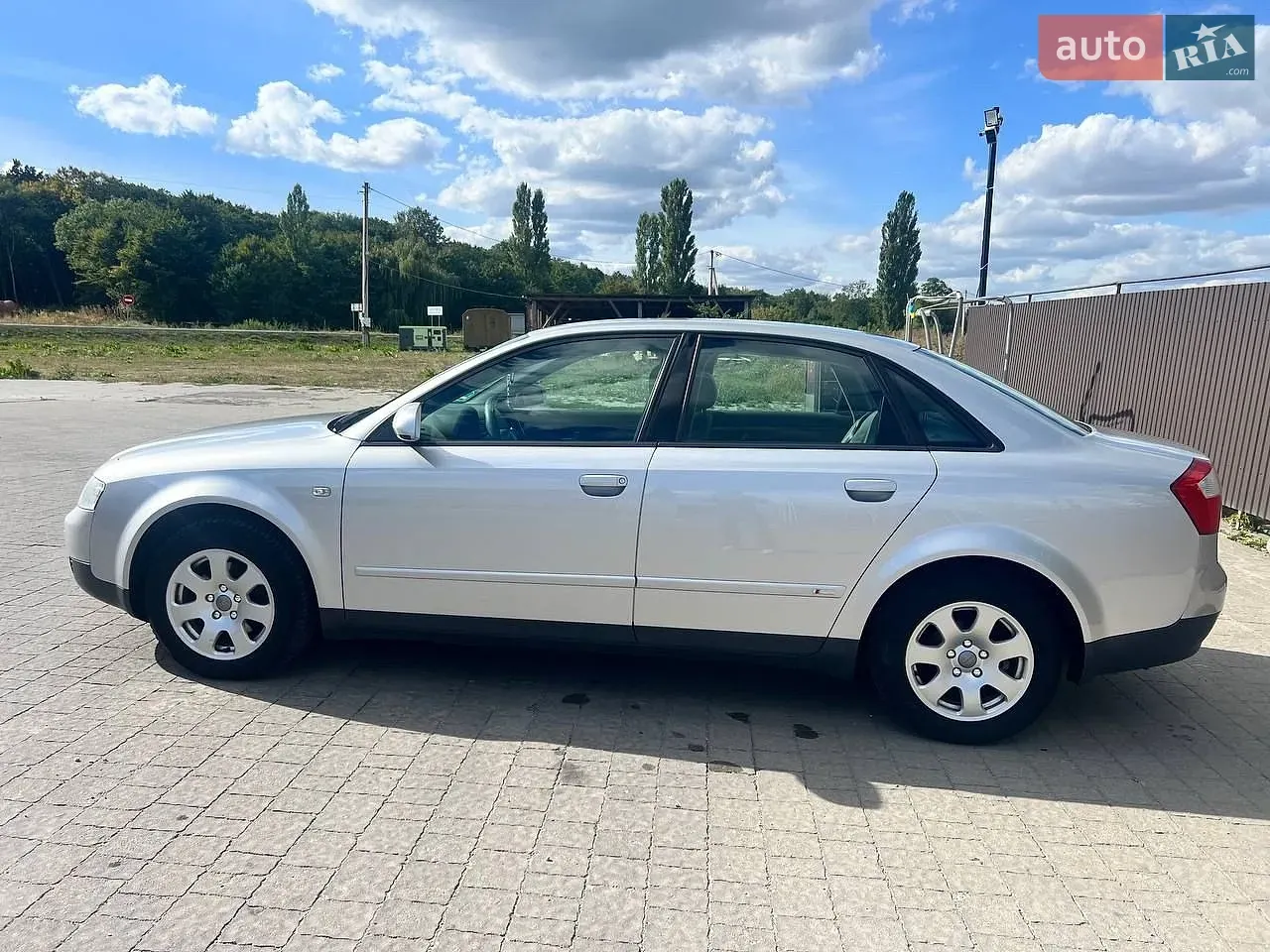 Audi A4 2002 photo 4