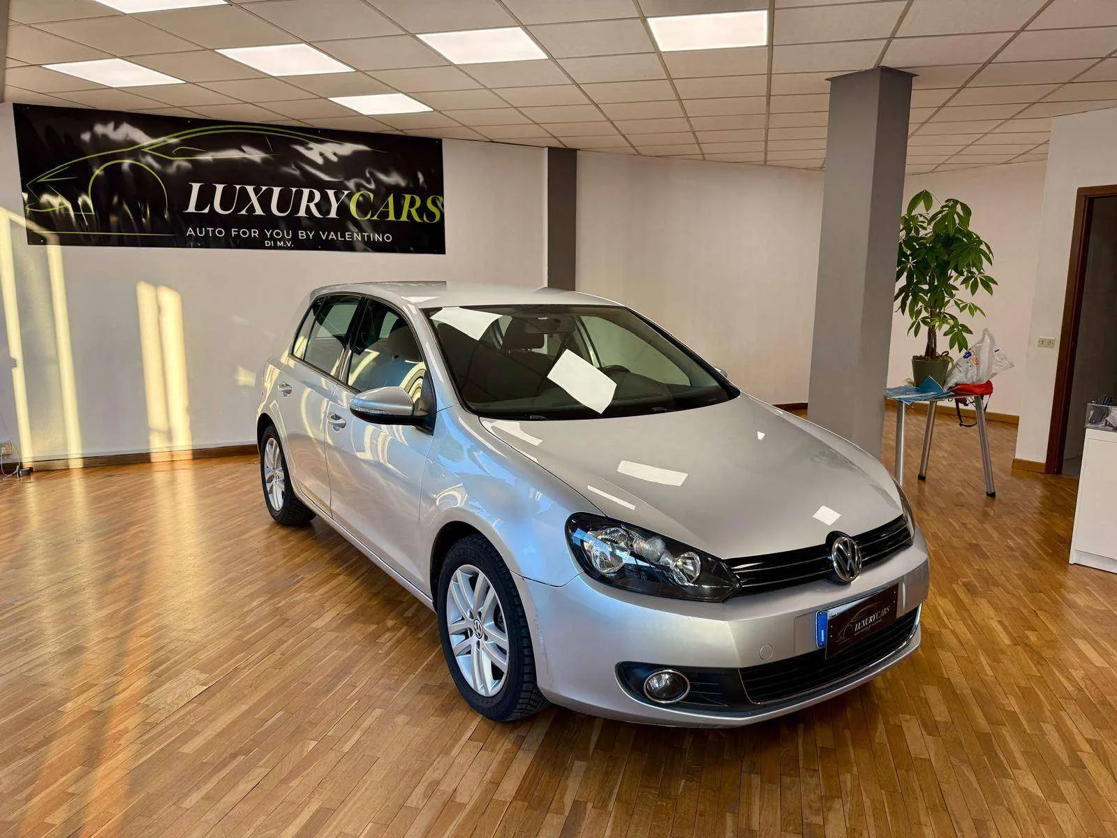 Volkswagen Golf 2010 photo 2
