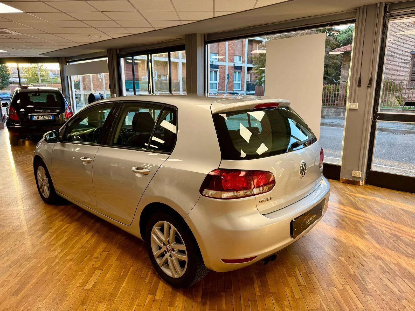 Volkswagen Golf 2010 photo 5
