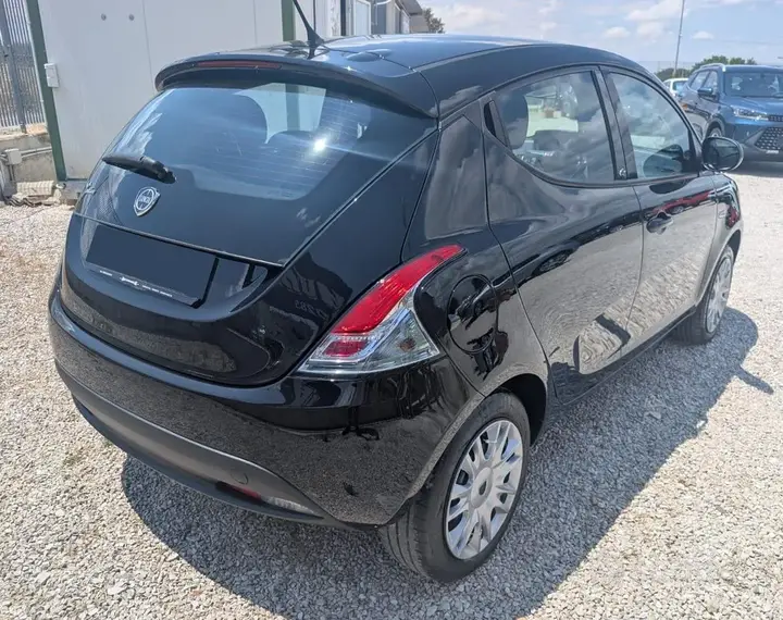 Lancia Ypsilon 2019 photo 4