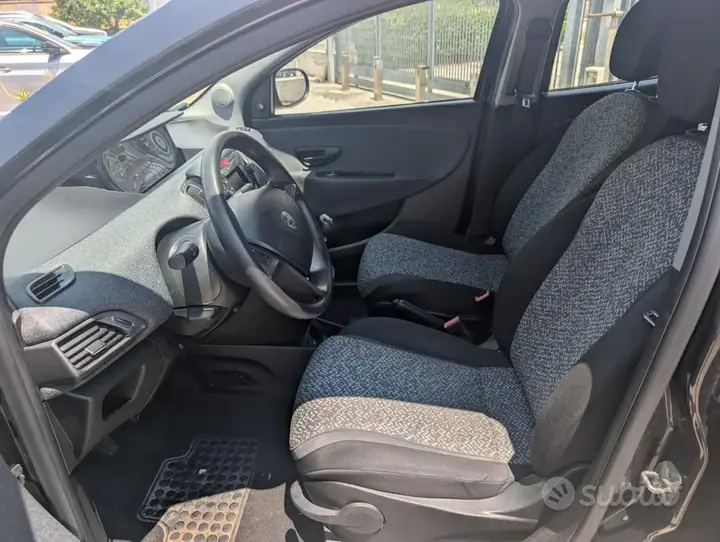 Lancia Ypsilon 2019 photo 5