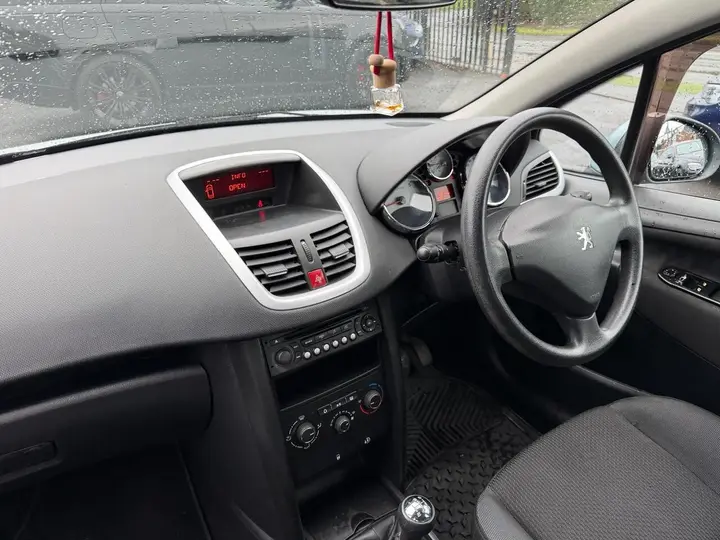 Peugeot 207 Sw 2010 photo 5